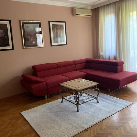 Relax And Pool Apartments Новий Сад Екстер'єр фото