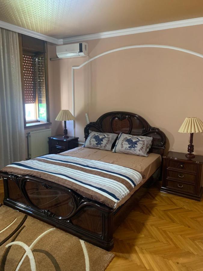 Relax And Pool Apartments Новий Сад Екстер'єр фото